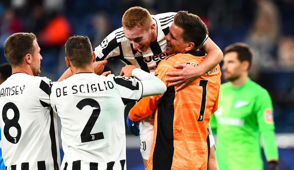 Skor 1-0 untuk keunggulan Juventus bertahan hingga laga usai. Dengan hasil ini Juventus masih memimpin klasemen Grup H dengan hasil sempurna, 9 poin dari 3 laga. Sedangkan Zenit menempati urutan ketiga dengan 3 poin di atas Malmo yang mengoleksi nir-poin. (AFP/Olga Maltseva)