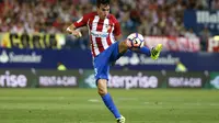 Gelandang Atletico Madrid, Nicolas Gaitan, gagal bersinar pada laga-laga awal musim ini.  (EPA/Juan Carlos Hidalgo)