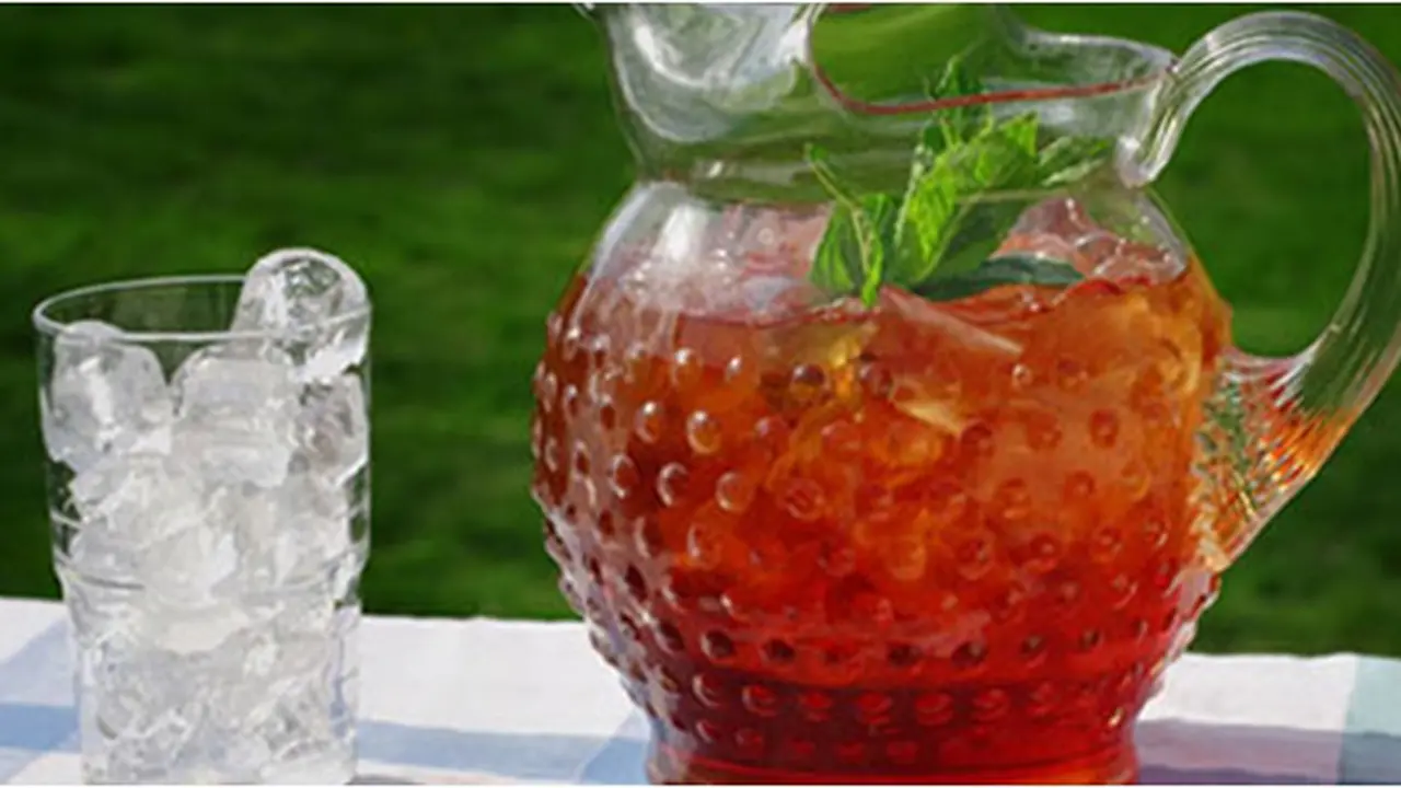 Christmas Rum Tea (c) flanaganswr