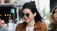 Potong Rambut Pendek, Ini Gaya Baru Kendall Jenner 