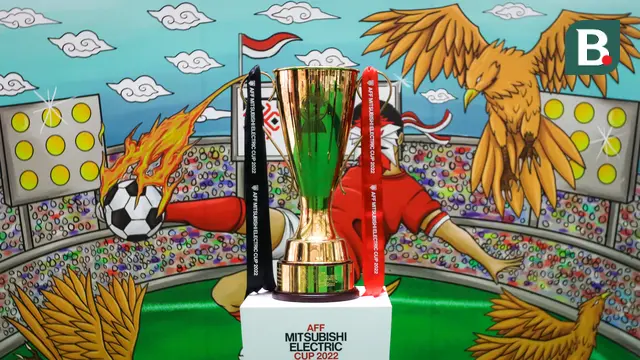 Foto: Mendarat di Indonesia, Ini Penampakan Trofi Piala AFF 2022