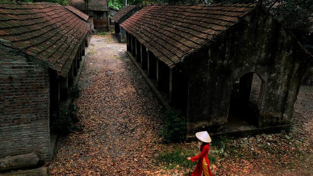 Influencer Malaysia Buat Sensasi, Pamer Foto Berpakaian Tradisional Vietnam Tanpa Celana