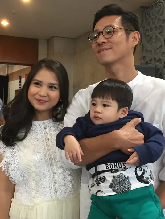 Putri Titian dan Junior Liem