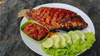 Ikan bakar. (c) Shutterstock/Reezky Pradata