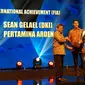 Sean Gelael dan Gerry Salim menyabet penghargaan internasional pada acara Ikatan Motor Indonesia (IMI) Awards 2017. (Liputan6.com/Risa Kosasih)