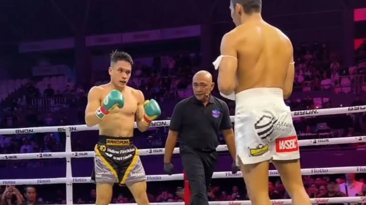 Pertandingan kickboxing Randy Pangalila Vs Kkajhe