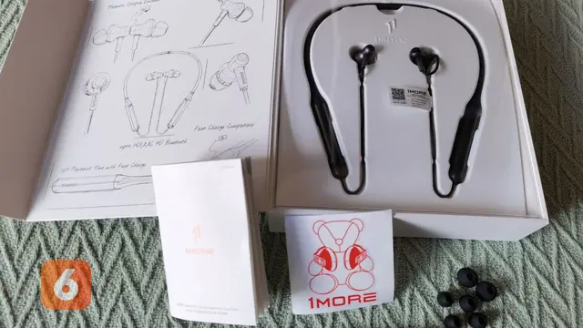 1More Stylish BT Pro Headphone