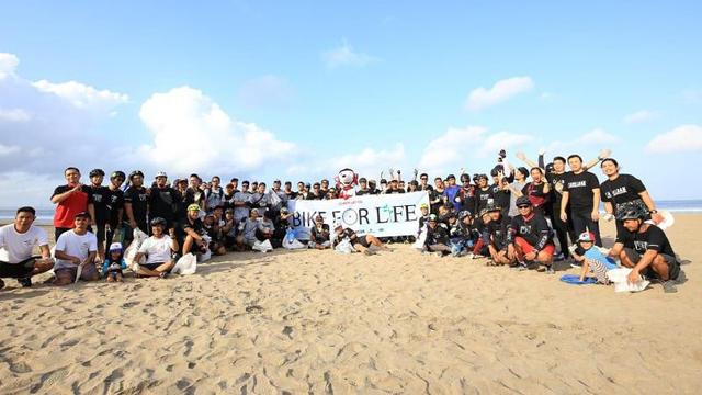 Peduli Lingkungan, Rodalink Gelar Aksi Pungut Sampah Plastik untuk Selamatkan Laut