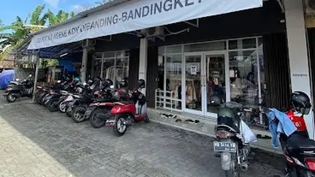 Nadiraa Hijab (Google Maps)
