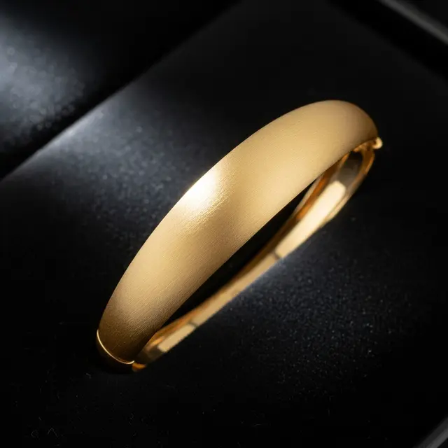 Gelang Emas Oval Solid Cocok untuk Acara Resmi dan Investasi