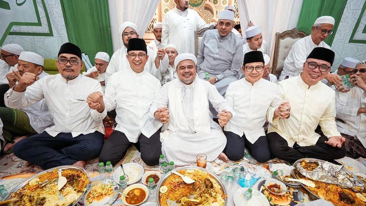 Bakal calon presiden dan wakil presiden Anies Baswedan dan Muhaimin Iskandar menghadiri acara pernikahan putri Habib Rizieq Shihab Syarifah Fairuz Syihab dan Sayyid Muhammad Bagie Alathas. (@aniesbaswedan)