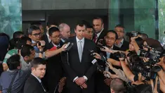 Selasa (19/8/14), Menteri Kehakiman Australia, Michael Keenan mengunjungi Gedung KPK, Jakarta. (Liputan6.com/Herman Zakharia)