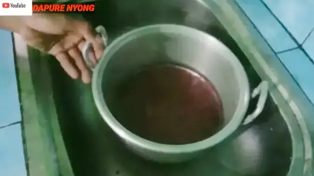 Rendam Sebentar Dalam Air Panas Agar Kembali Mengembang dan Kenyal