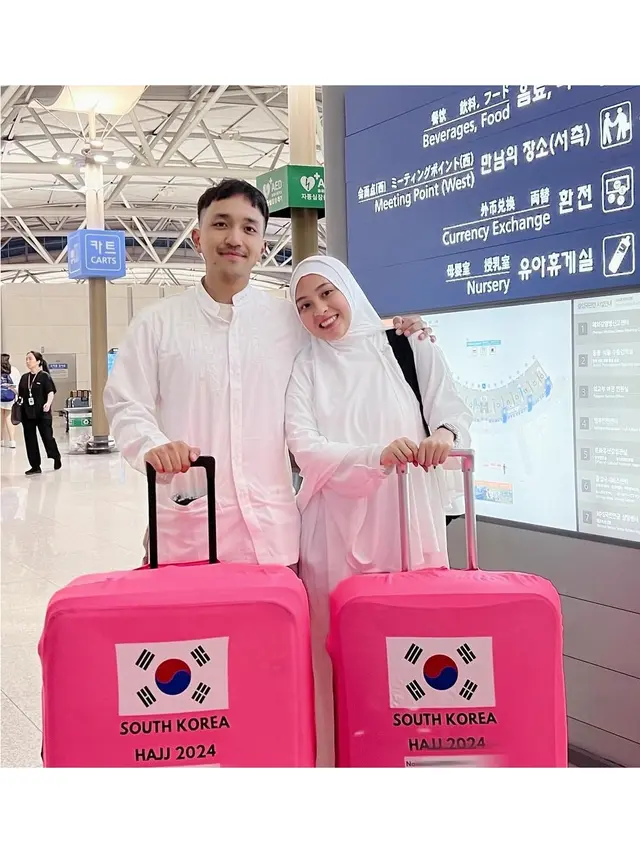 6 Potret Selebgram Bianca Kartika, Berangkat Haji Melalui Kuota Korea Selatan