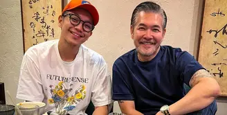 Nama Brandon Salim beberapa waktu lalu sempat menjadi perbincangan. Pasalnya, anak Ferryy Salim itu menjadi perhatian karena pernyataannya di sebuah podcast. Brandon bercerita bahwa Brooklyn, salah satu anak David Beckham, minta diajari cara membeli NFT. [Instagram/ferrysal1m]