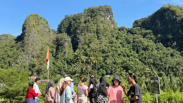 Rammang-Rammang, kawasan wisata alam.