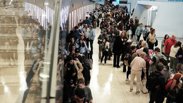 Krisis Petugas Keamanan Bandara AS, Calon Penumpang Pesawat Antre Check In hingga 3 Jam
