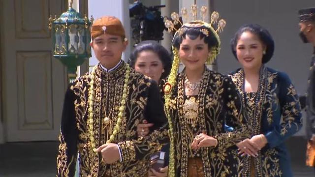 Gaya Kaesang Pangarep-Erina Gudono dalam Balutan Busana Solo Putri di Acara Tasyakuran