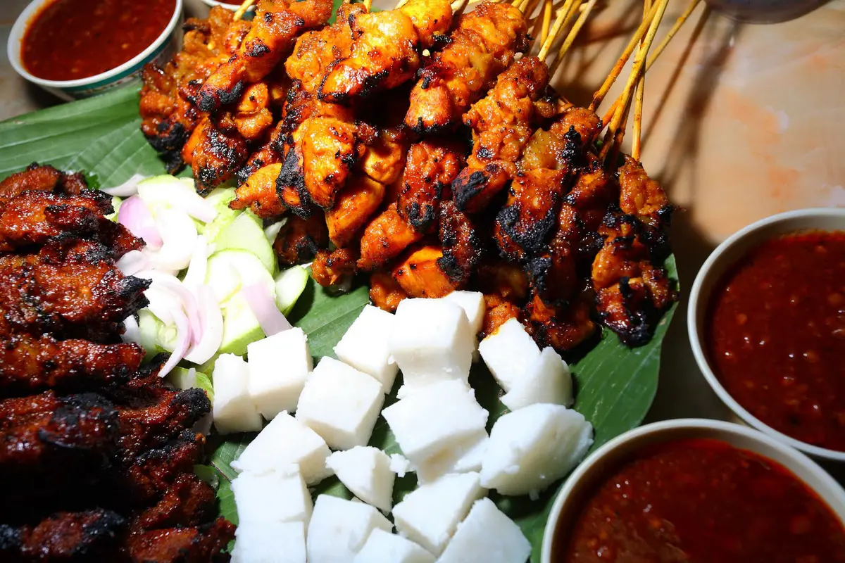 5 Rekomendasi Kedai Sate Paling Enak di Jakarta