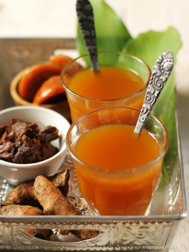 jamu kunyit minuman tradisional