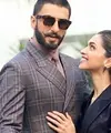 Ranveer Singh dan Deepika Padukone merupakan salah satu pasangan Bollywood yang romantis. Kabarnya keduanya sedang mempersiapkan pernikahan yang akan digelar dalam waktu dekat. (Foto: indianexpress.com)