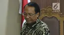 Mantan Menteri ESDM, Jero Wacik saat mengikuti sidang pengajuan Peninjauan Kembali atas putusan kasasi kasus dana operasional menteri (DOM) di PN Jakarta Pusat, Senin (23/7). Sidang mendengar pembacaan memori PK. (Liputan6.com/Helmi Fithriansyah)