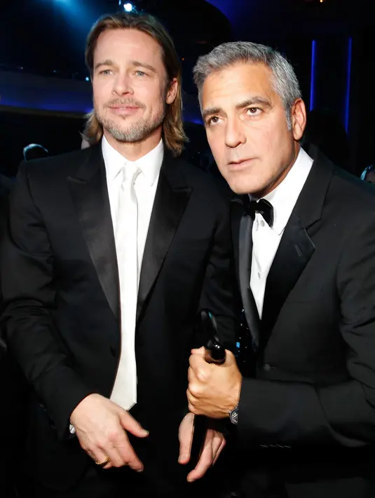 Menurut seorang sumber diwawancara Hollywodlife, George Clooney dan Pitt sudah bersahabat sejak membintangi film Ocean’s Eleven di tahun 2001 silam. (AFP/Bintang.com)