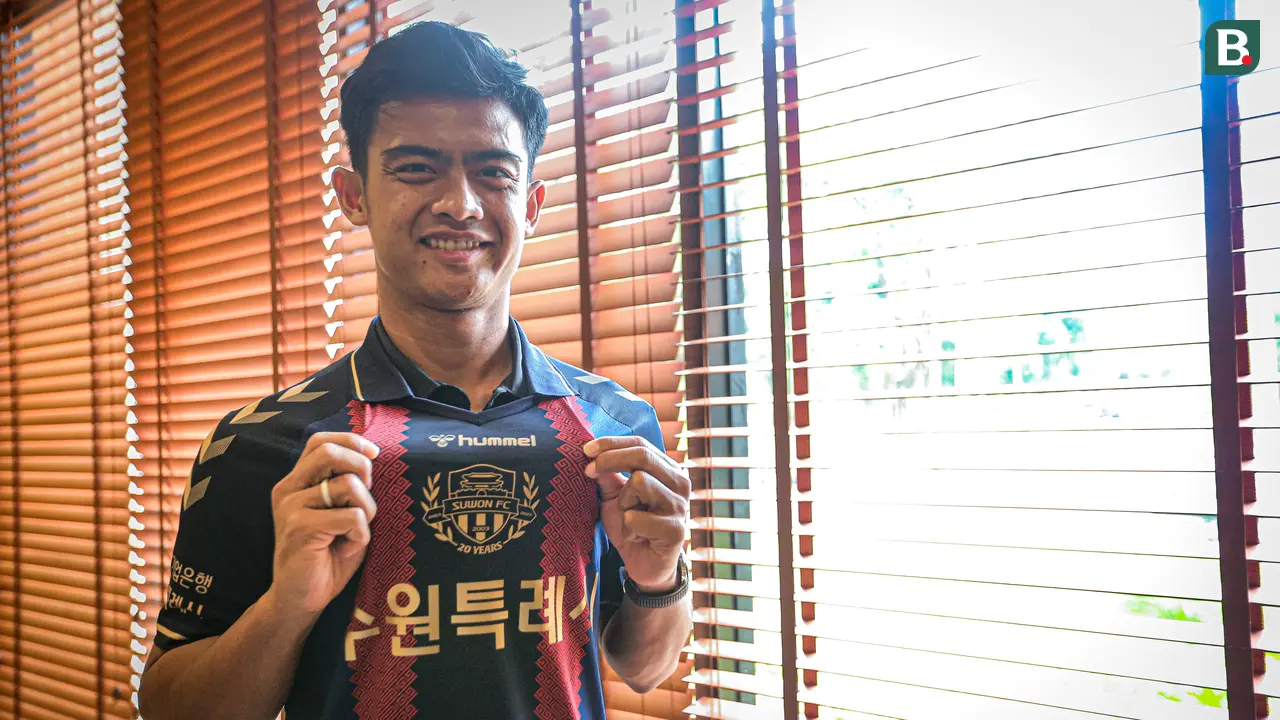 Foto: Pakai Nomor Punggung 23, Suwon FC Resmi Kenalkan Pratama Arhan Jadi Pemain Barunya