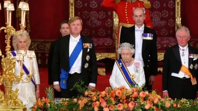 Ratu Elizabeth II Inggris pada Selasa membuat komentar publik pertamanya tentang Brexit selama perjamuan negara untuk menghormati para bangsawan Belanda, Raja Willem-Alexander dan istrinya, Ratu Maxima.