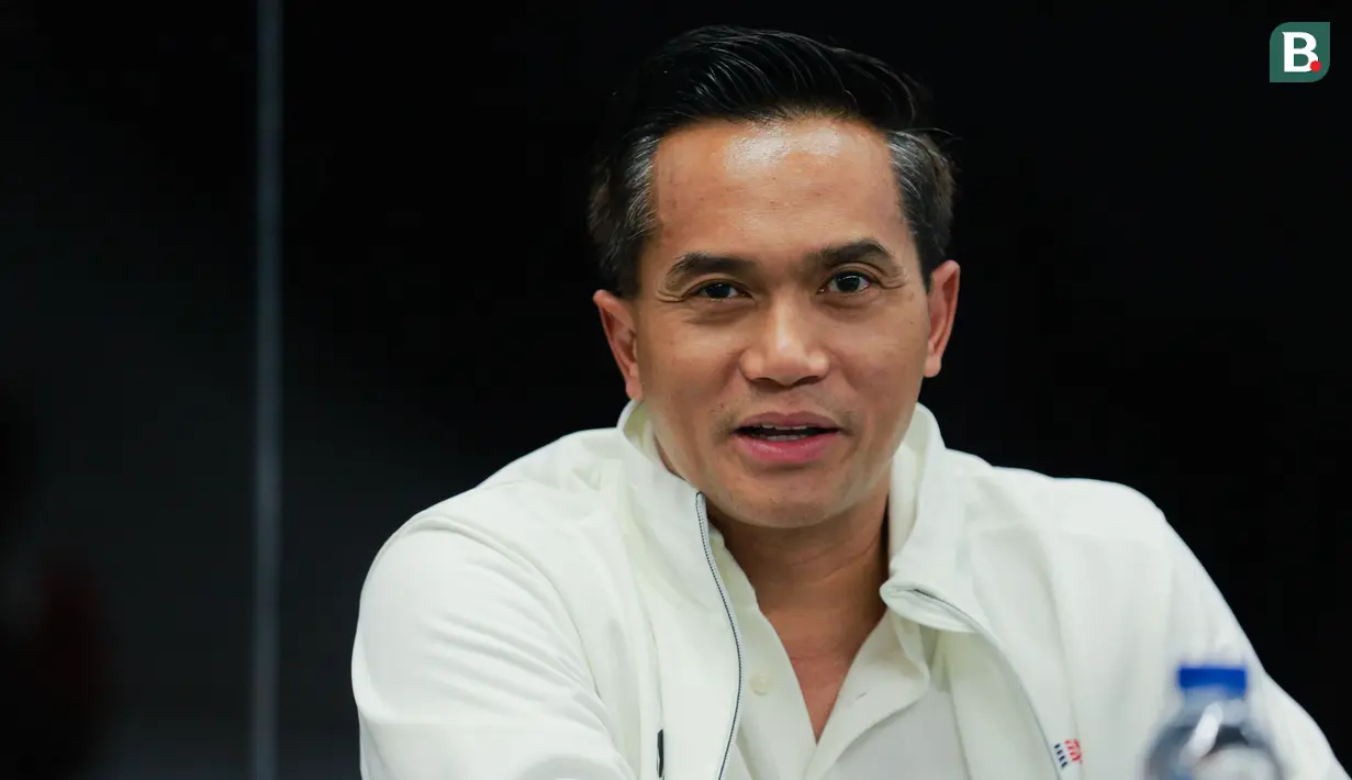 Ketua umum PB AI Anindya Bakrie membuka langsung Kejurnas Akuatik 2026 pada Selasa (28/4/2026) petang WIB. Anindya senang kejurnas menyedot antusiasme luar biasa. (Bola.com/Bagaskara Lazuardi)