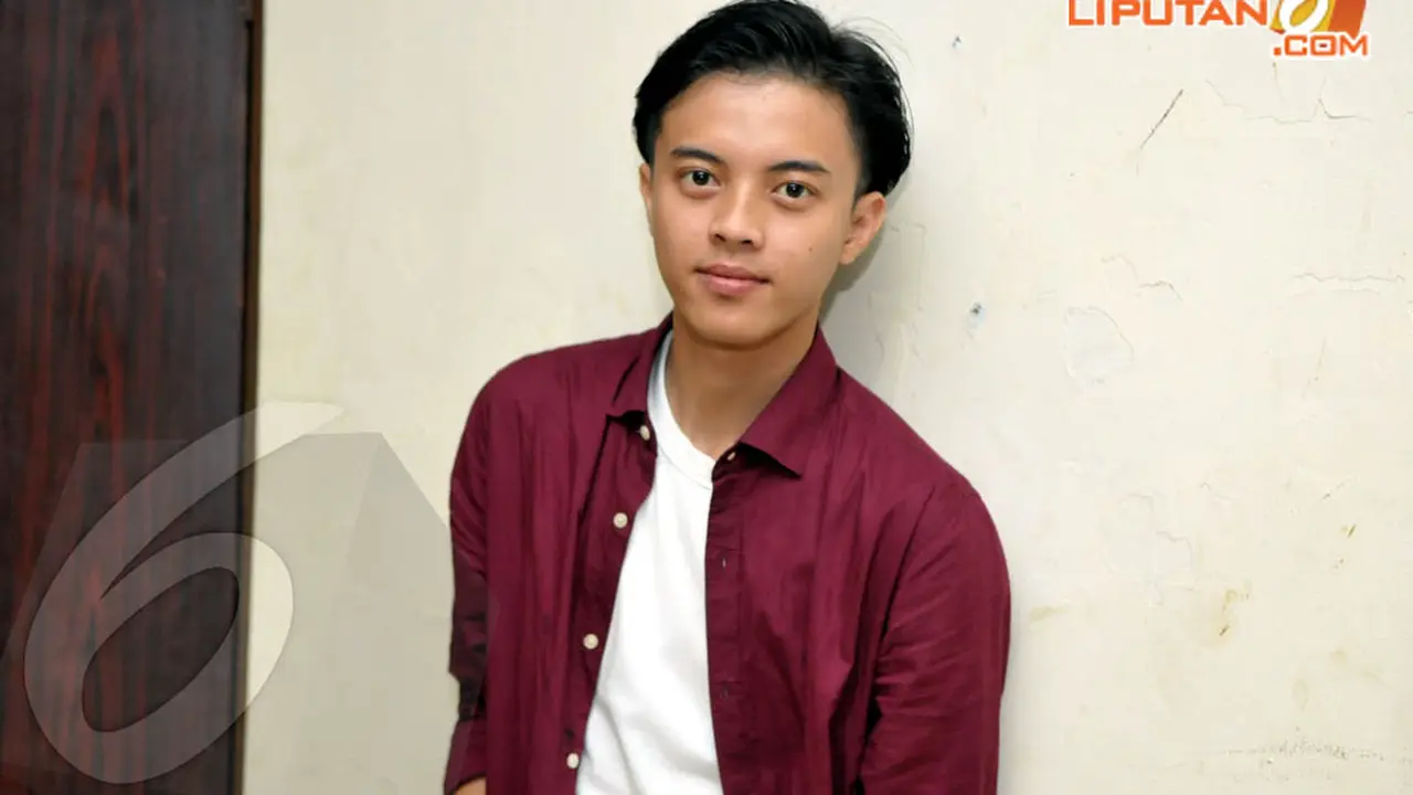 [FOTO] Bisma SMASH Putus dari Franda Gara-gara Cinlok?