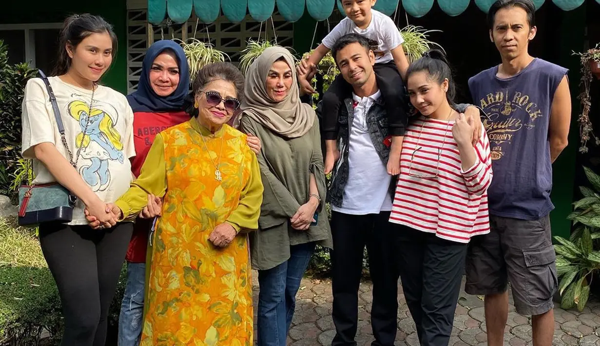 Raffi Ahmad dan Nagita Slavina Liburan Bersama TIM RANS (Instagram/raffinagita1717)