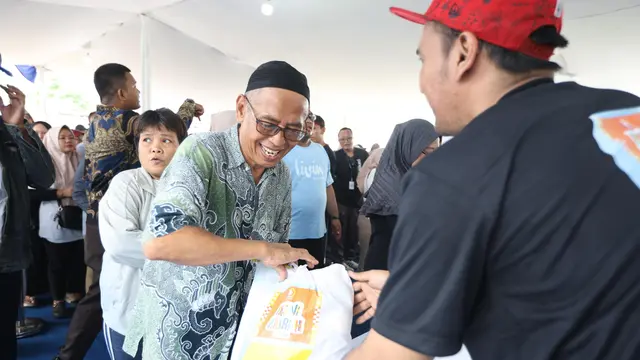 Wujud Sinergi Majukan Negeri, Bank Mandiri Rayakan HUT ke-27 dengan Pasar Murah untuk Rakyat