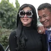 Hubungan Hotman Paris dan Syahrini terbilang sangat dekat.