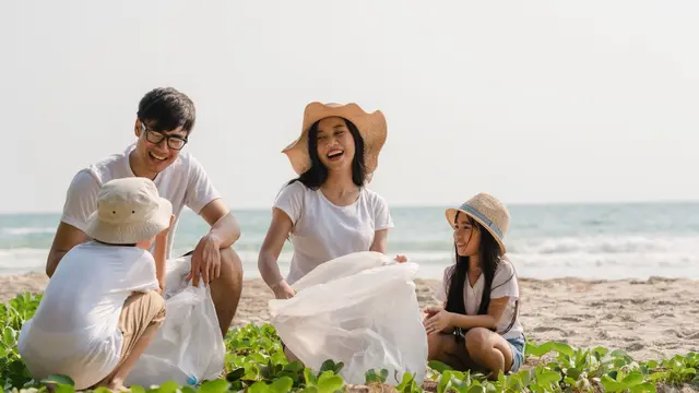 7 Tips Liburan Hemat Bersama Keluarga (photo by freepik.com)