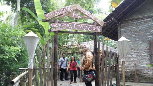 Aroma Menggoda Nasi Sangit Sambal Kopi, Siapa Mau Coba?