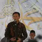 Calon gubernur nomor urut dua, Basuki Tjahaja Purnama (Ahok) memberi sambutan saat acara Maulid Nabi Muhammad SAW 1438 H di kediaman Ketua umum Partai PPP Djan Faridz, di Jakarta, Senin (12/12). (Liputan6.com/Johan Tallo)