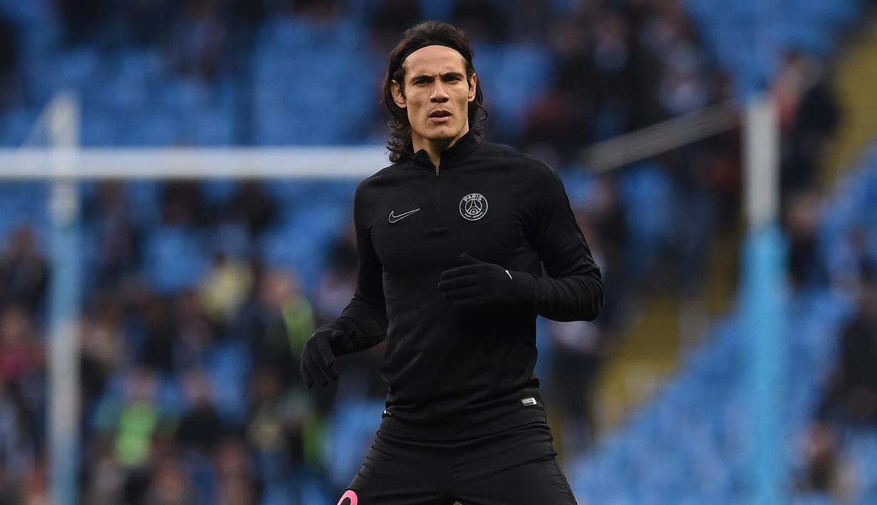 6. Edinson Cavani - Penyerang asal Uruguay ini merapat ke Old Trafford dengan status bebas transfer pada bursa transfer musim panas ini. Manchester United mempercayakan Cavani untuk menggunakan nomor 7 di kompetisi musim ini. (AFP/Paul Ellis)