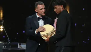 Lamine Yamal Cuma Finis Ketiga di Ballon d'Or, tetapi Orang Terdekat Tak Kehilangan Keyakinan