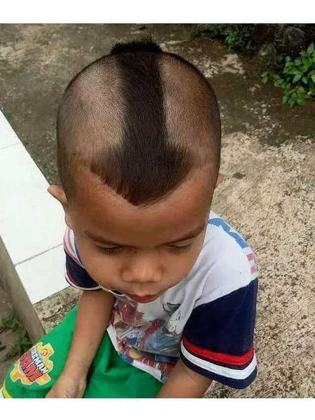 6 Potongan Rambut Bocah Ini Nyeleneh Banget, Tukang Cukur Iseng