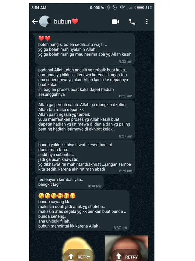 8 Chat Orang Tua Beri Semangat ke Anak Ini Bikin Haru