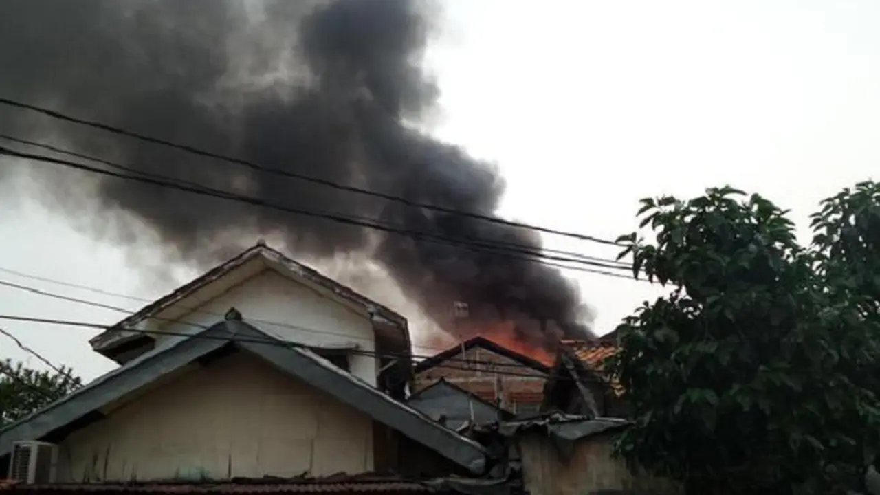 9 Rumah Hangus Terbakar di Kwitang