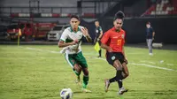 Pemain Timnas Indonesia, Marselino Ferdinan pada laga kontra Timor Leste. (Maheswara Putra/Bola.com)