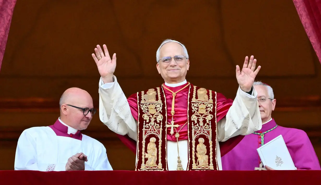Saat ini, Robert Francis Prevost berusia 69 tahun. (Alberto PIZZOLI/AFP)