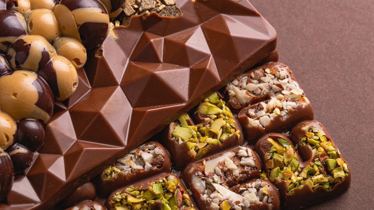 Dubai Chocolate, Cokelat Viral dengan Isian Kunafa dan Pistachio