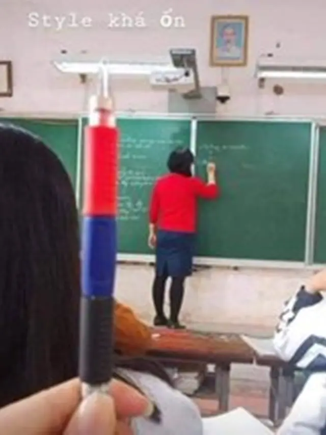 Siswa Ini Tunjukkan Pakaian Gurunya Mirip Alat Tulis, 6 Fotonya Kocak Banget