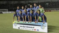 Persib Bandung pada laga lanjutan Liga 1 di Stadion GBLA, Bandung, Rabu, (5/7/2017). Persib menang 2-1 atas PSM. (Bola.com/M Iqbal Ichsan)