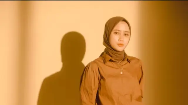 Tren Warna dan Model Baju Lebaran 2025/Freepik