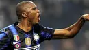 Inter Milan's Cameroonian forward Samuel Eto'o celebrates after scoring against AS Roma on February 6, 2011 during their Serie A football match at the San Siro stadium in Milan. Inter won 5-3. AFP PHOTO / OLIVIER MORIN 