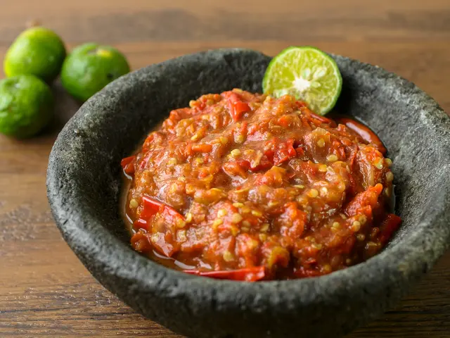 Cara Membuat Sambal Terasi Yang Enak Dan Tidak Terlalu Berbau Lifestyle Fimela Com